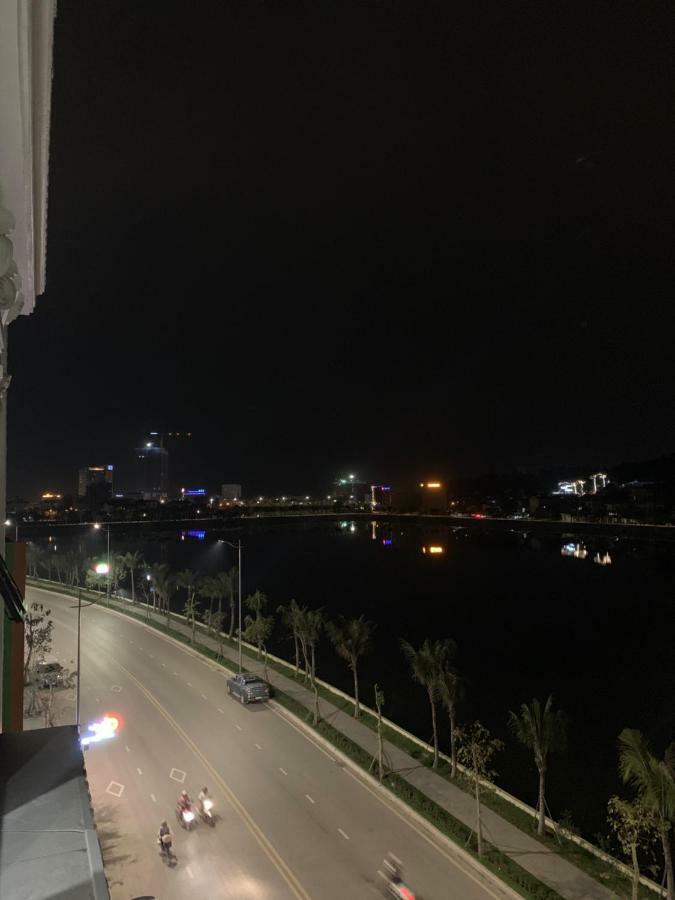 Manchester Hotel Ha Long Exterior photo